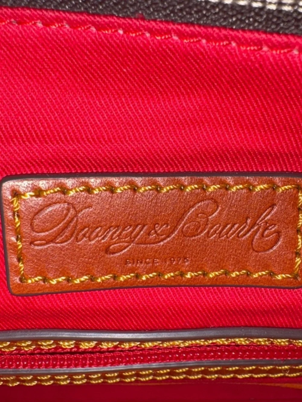 Dooney & Bourke reposhing this